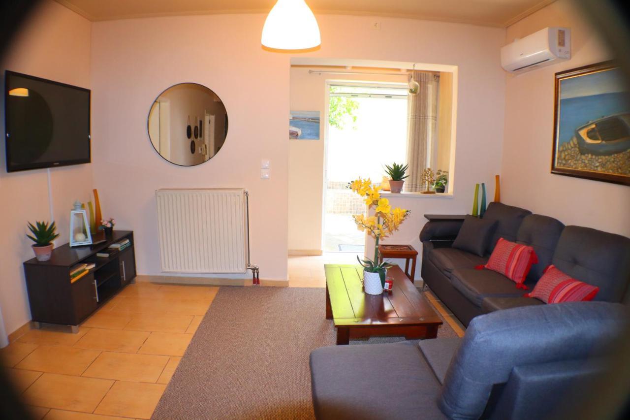 Filoxenia Apartment Athene Buitenkant foto