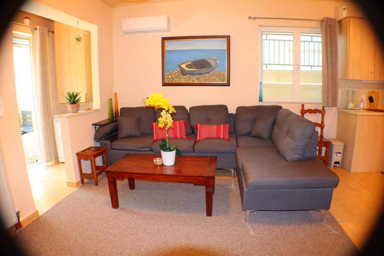 Filoxenia Apartment Athene Buitenkant foto