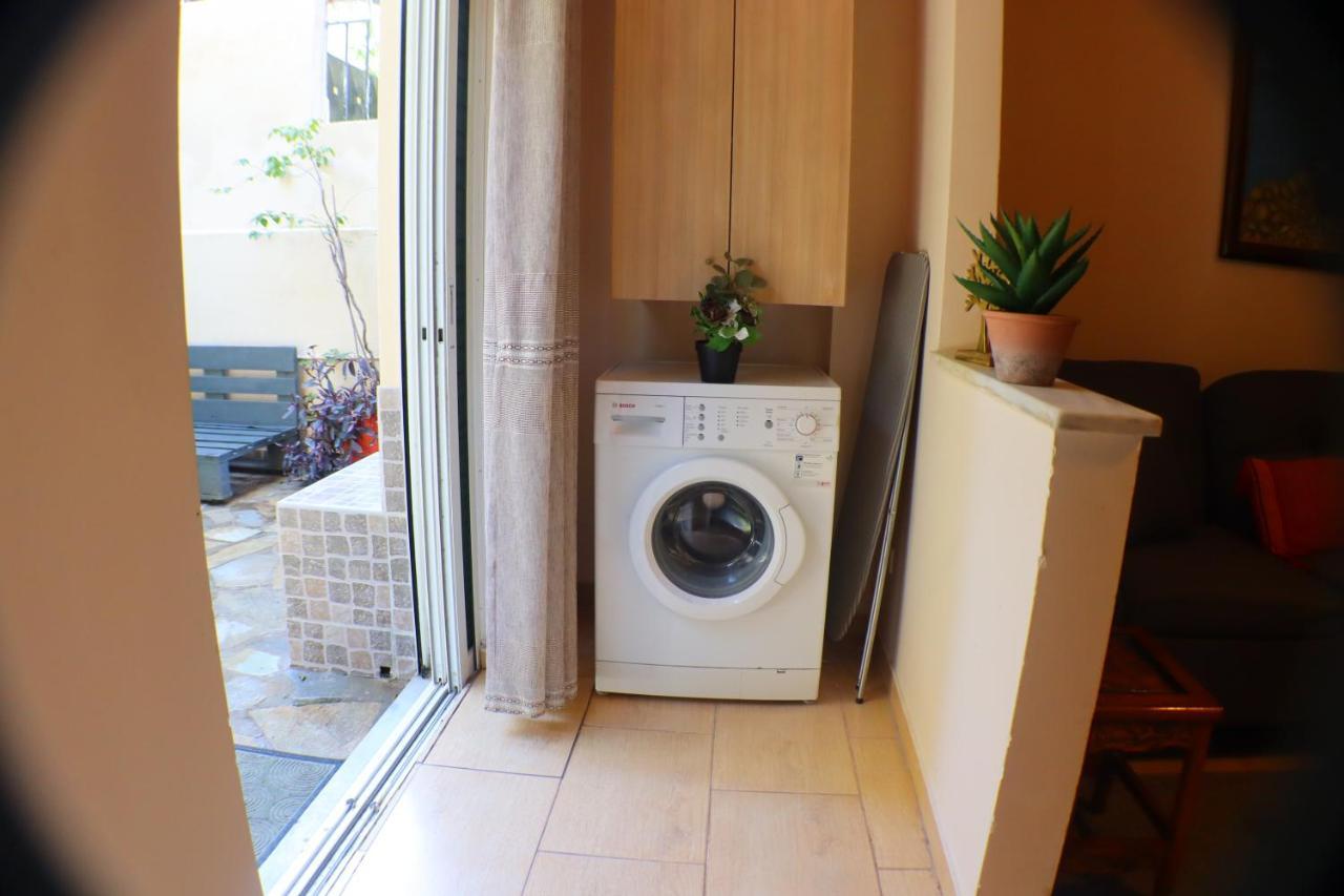 Filoxenia Apartment Athene Buitenkant foto