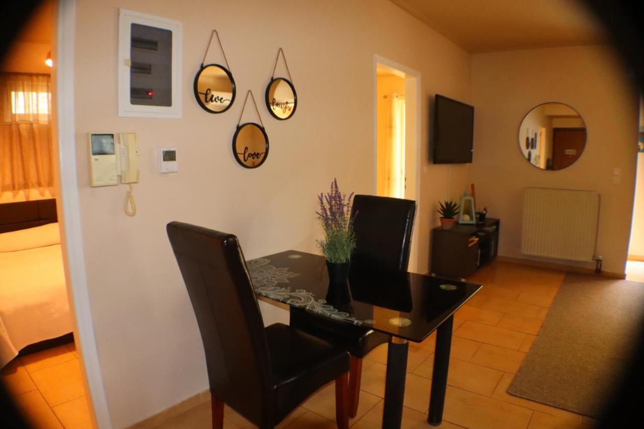 Filoxenia Apartment Athene Buitenkant foto